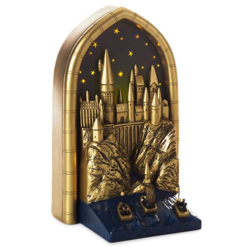 Harry Potter Hogwarts Light-Up Bookshelf Decoration, 9.1"